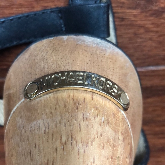 Michael Kors Leather Beaded Wooden Heels size 8.5 - Picture 11 of 12